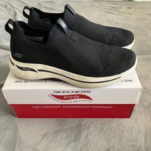 Skechers Arch Fit Mens Slide on Sneakers Size 8.5